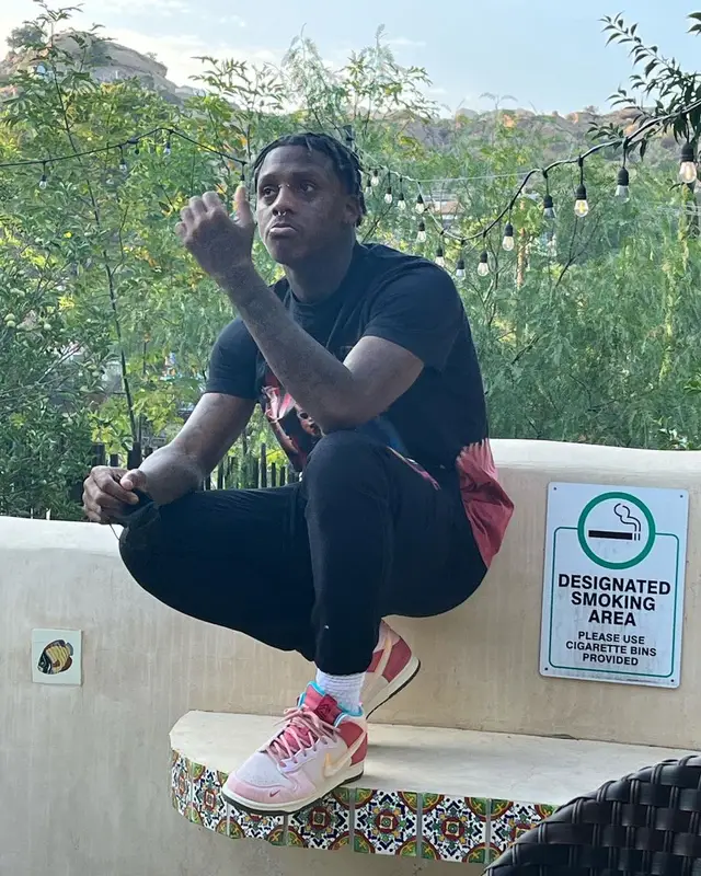 Famous Dex outfit in Shoe Palace and Nike, 2022