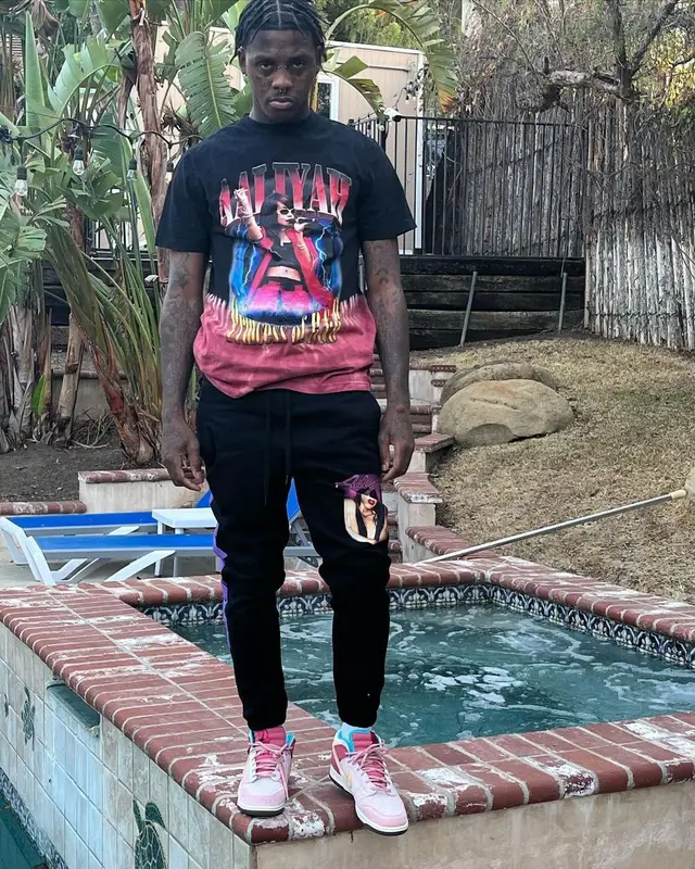 Famous Dex outfit in Shoe Palace and Nike, 2022