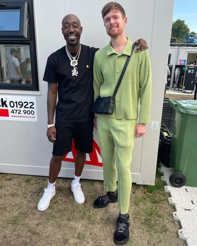 Freddie Gibbs outfit in Carhartt and Nike, 2022