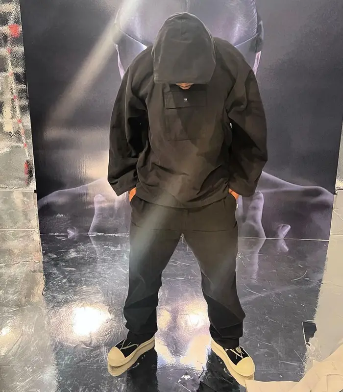 Fivio Foreign outfit in Rick Owens, Yeezy, and GAP, 2022