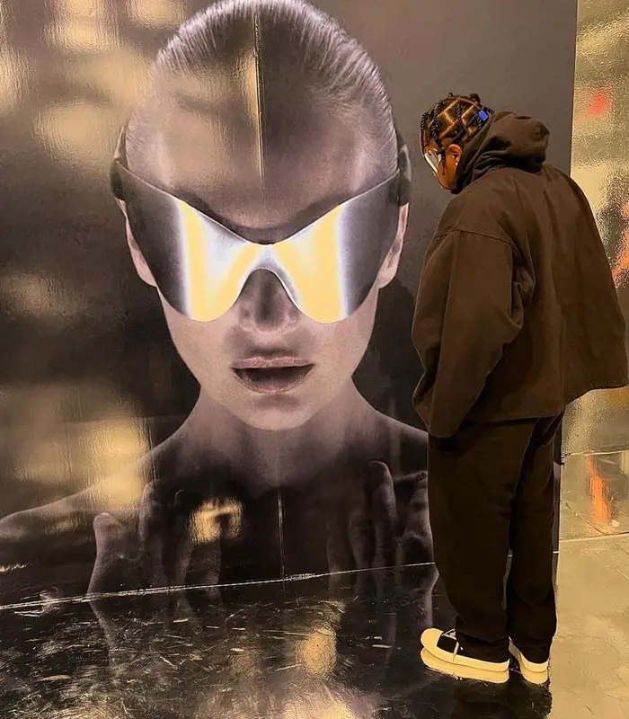 Fivio Foreign outfit in Rick Owens, Yeezy, and GAP, 2022