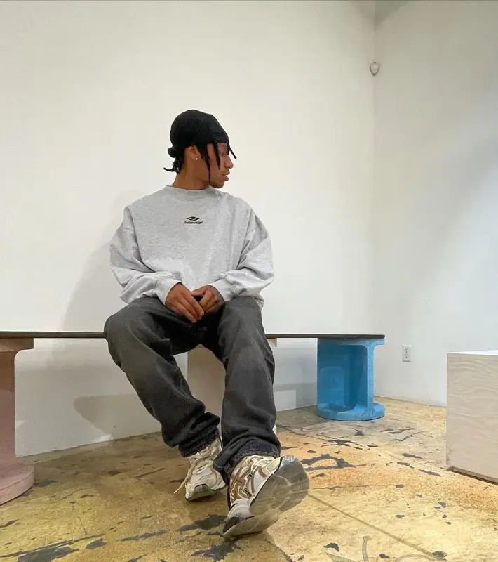 Boslen outfit in Balenciaga, 2022