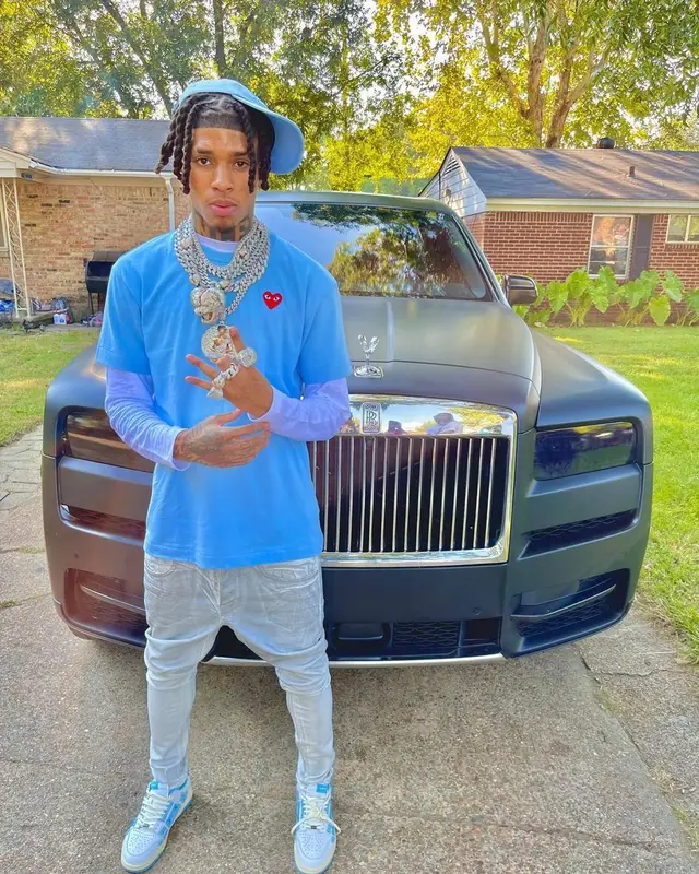 NLE Choppa outfit in Comme Des Garcons, Alexander McQueen, and Calvin Klein, 2022