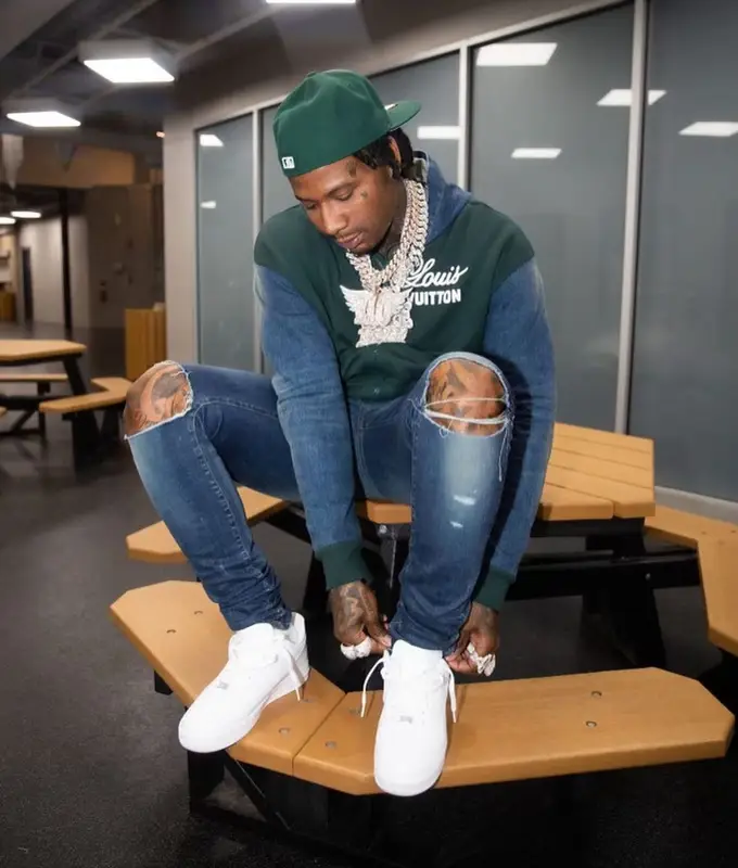 Moneybagg Yo outfit in Louis Vuitton, Amiri, and Nike, 2022