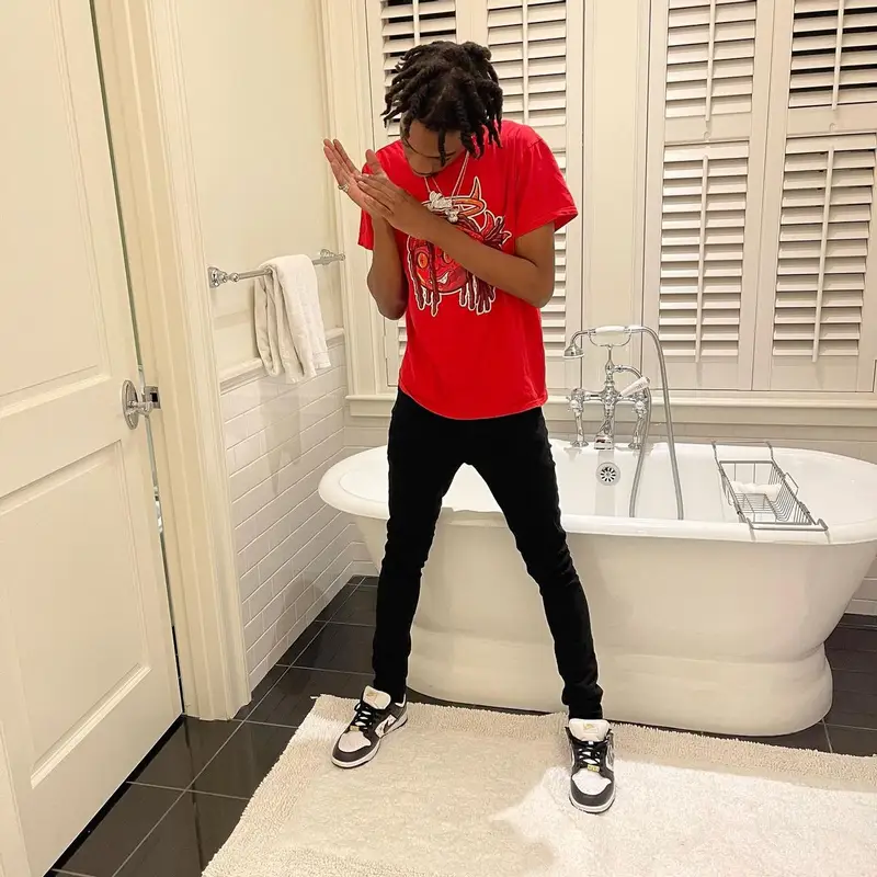 Duwap Kaine outfit in Supreme, Nike, and Fendi, 2022