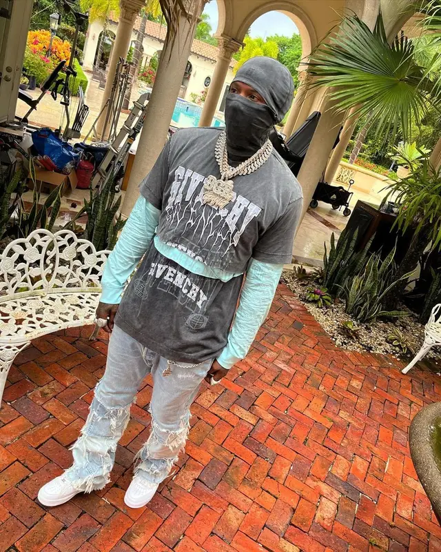 Moneybagg Yo outfit in Givenchy, Gallery Dept., and Nike, 2022