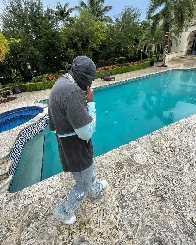 Moneybagg Yo outfit in Givenchy, Gallery Dept., and Nike, 2022