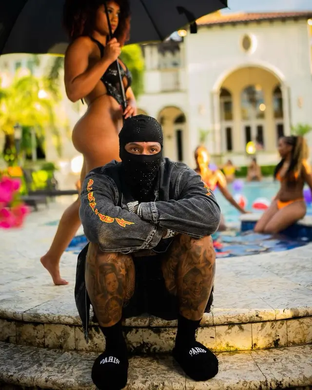 Moneybagg Yo outfit in Balenciaga, 2022