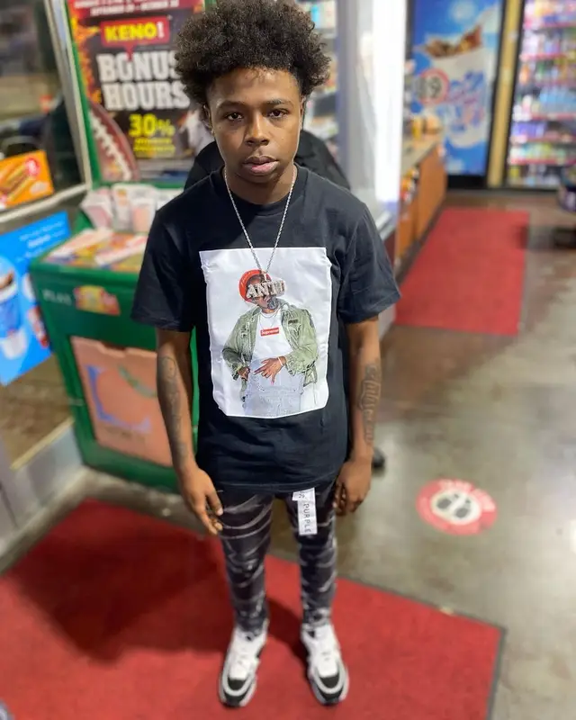 Anti Da Menace outfit in Supreme, Purple Brand, and Hanes, 2022