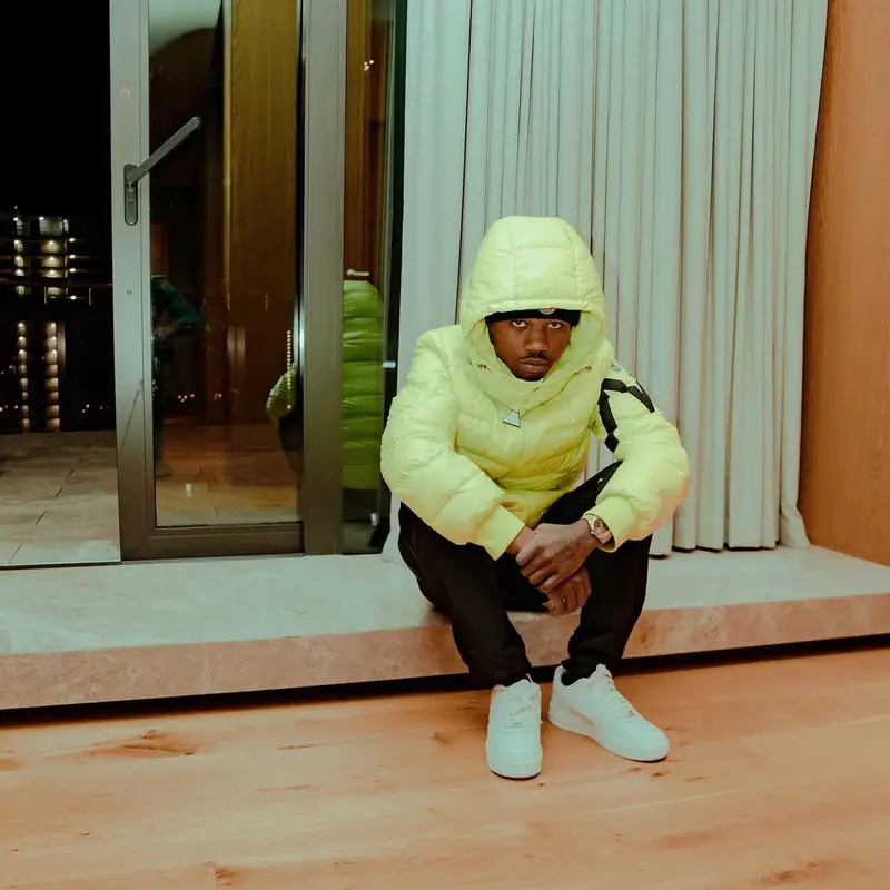 Roddy Ricch outfit in Givenchy, Nike, and Moncler, 2022