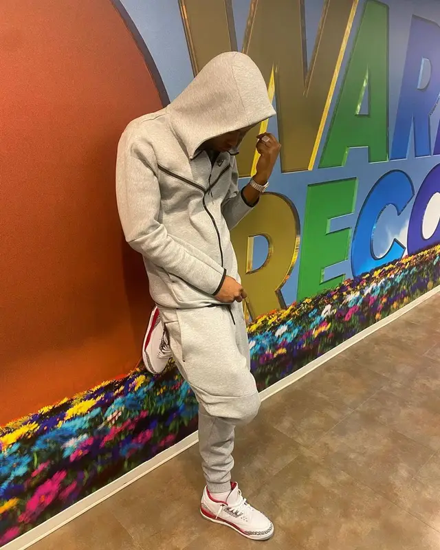 Sha EK outfit in Nike and Jordan, 2022