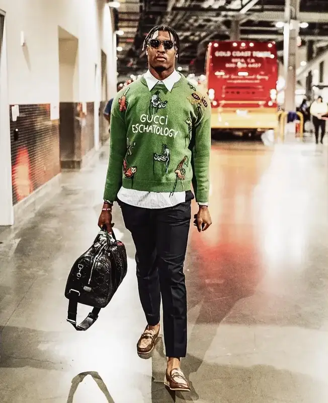 Isaiah Simmons outfit in Gucci and Freya Hartas, 2022