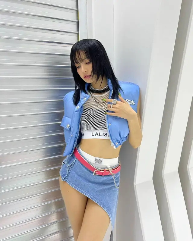 Lisa outfit in Alessandra Rich, Timberland, and Pony Stone, 2022