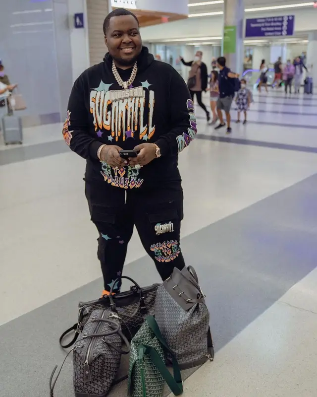 Sean Kingston outfit in Sugarhill, Nike, and Grateful Dead, 2022