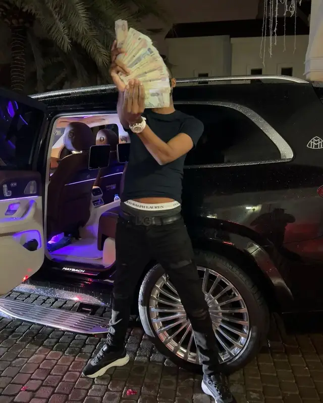 MoStack outfit in Amiri, Dolce & Gabbana, and Ralph Lauren, 2022
