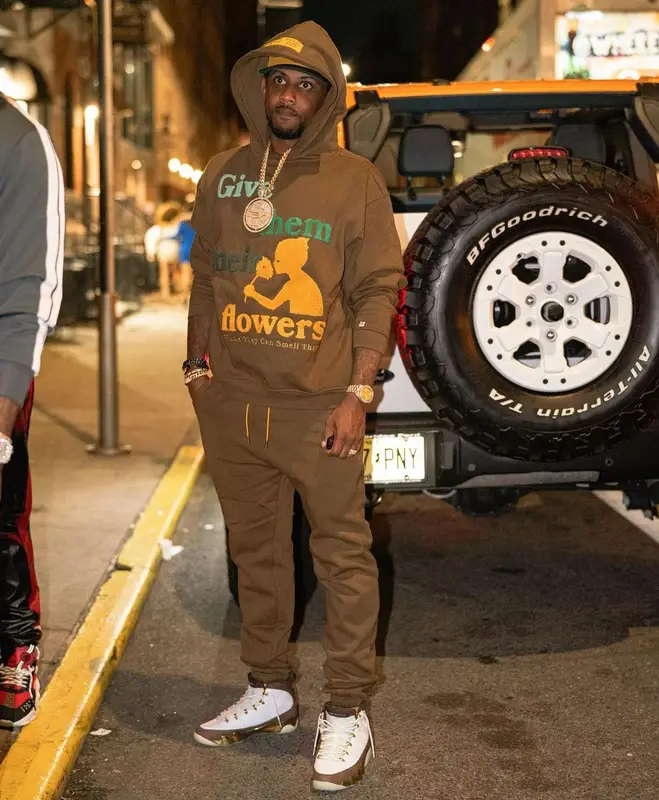 Fabolous outfit in Yesterday is Dead, Jordan, and New Era, 2022