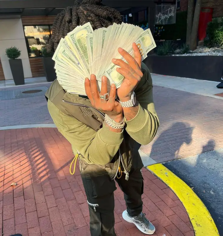 Jacquees outfit in Rhude and Dior, 2022