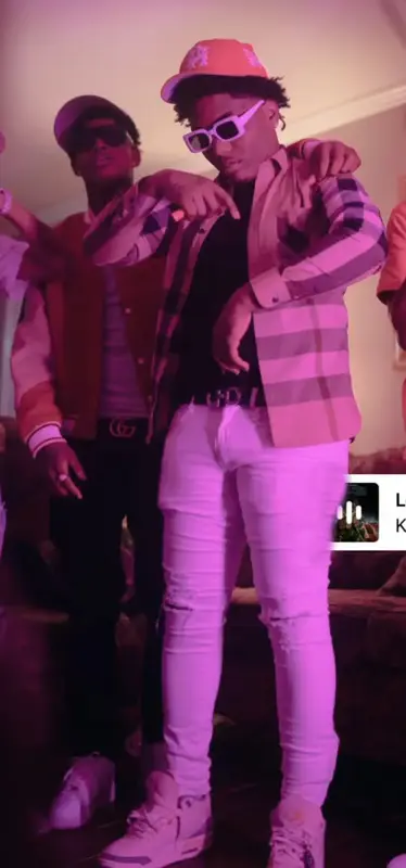 TLE Cinco outfit in Don Honcho, 2022