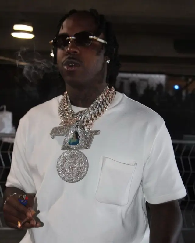 EST Gee outfit in Louis Vuitton, 2022