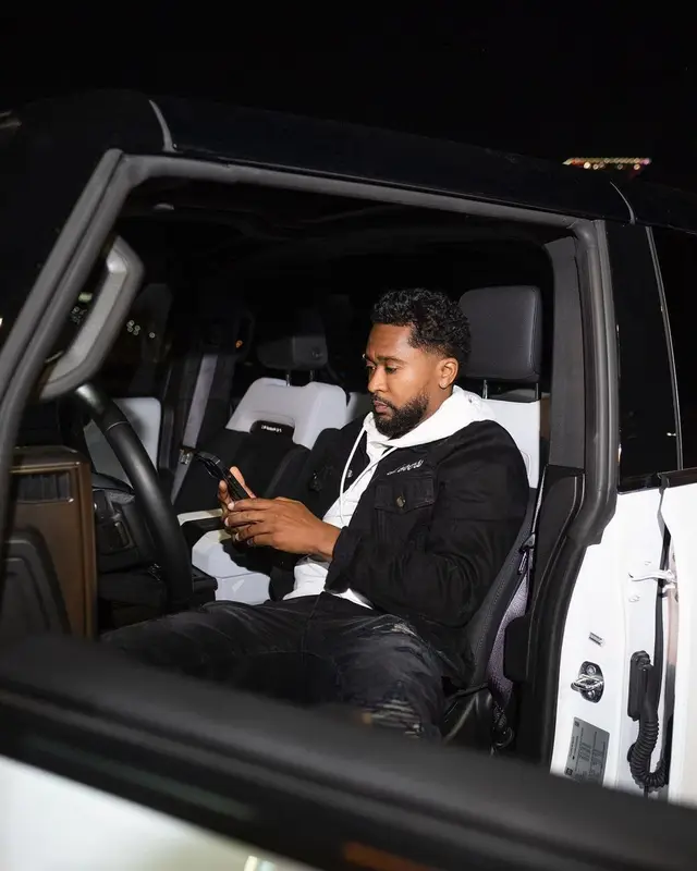 Zaytoven outfit in Amiri and Bape, 2022