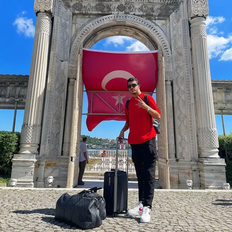 Mero outfit in Balenciaga, Nike, and Louis Vuitton, 2022
