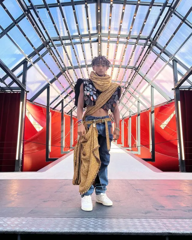 Jaden Smith outfit in Louis Vuitton and New Balance, 2022