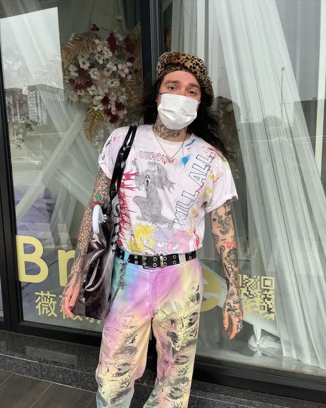 smrtdeath outfit in Balenciaga and Praying, 2022