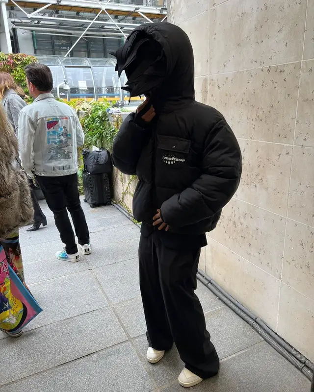 Jaden Smith outfit in MSFTSrep and New Balance, 2022