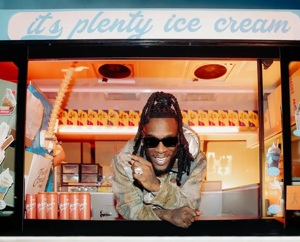 Burna Boy outfit in Louis Vuitton, 2022