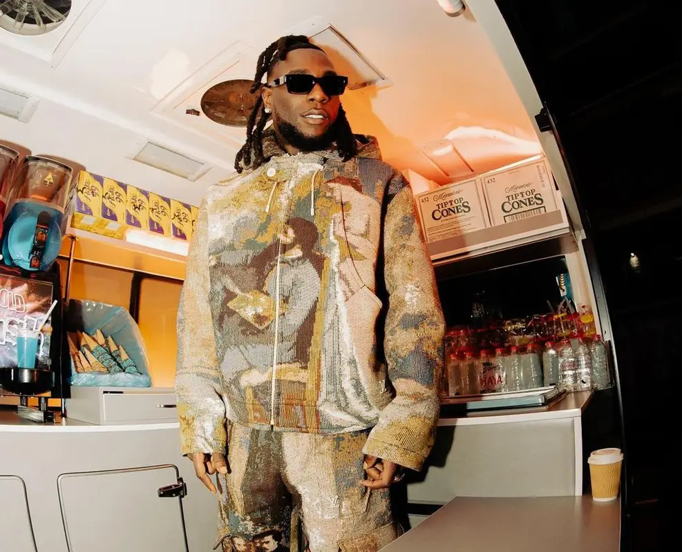 Burna Boy outfit in Louis Vuitton, 2022