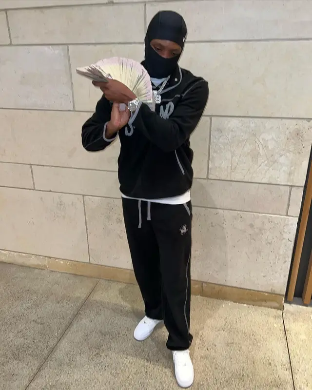 Rob49 outfit in Sinclair and Nike, 2022