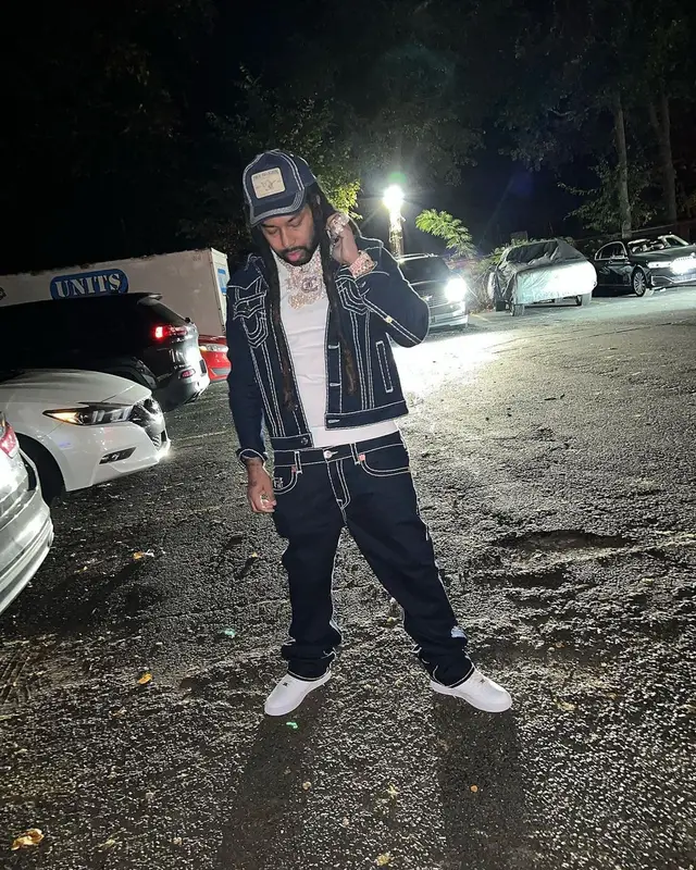 Icewear Vezzo outfit in Nike and True Religion, 2022