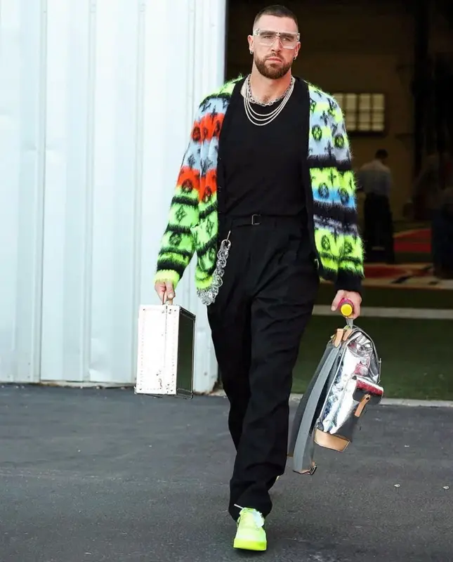 Travis Kelce outfit in Nike, Louis Vuitton, and Off-White, 2022