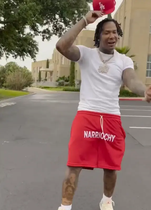 Moneybagg Yo outfit in Narriochy, Jordan, and New Era, 2022