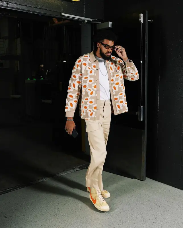 Karl Anthony Towns outfit in Jacquemus, Nike, and Jil Sander, 2022