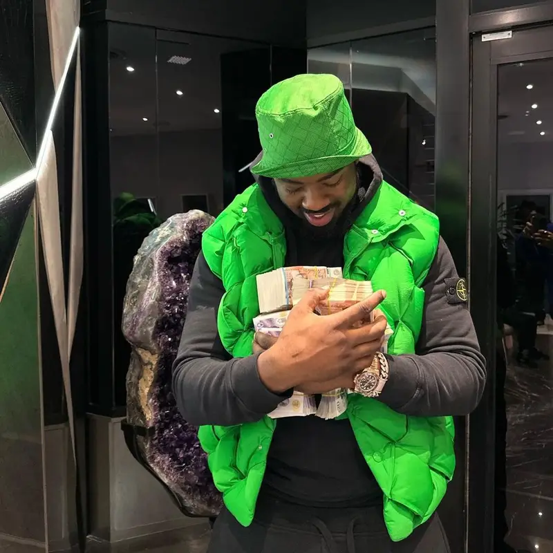 Tion Wayne outfit in Stone Island and Bottega Veneta, 2022