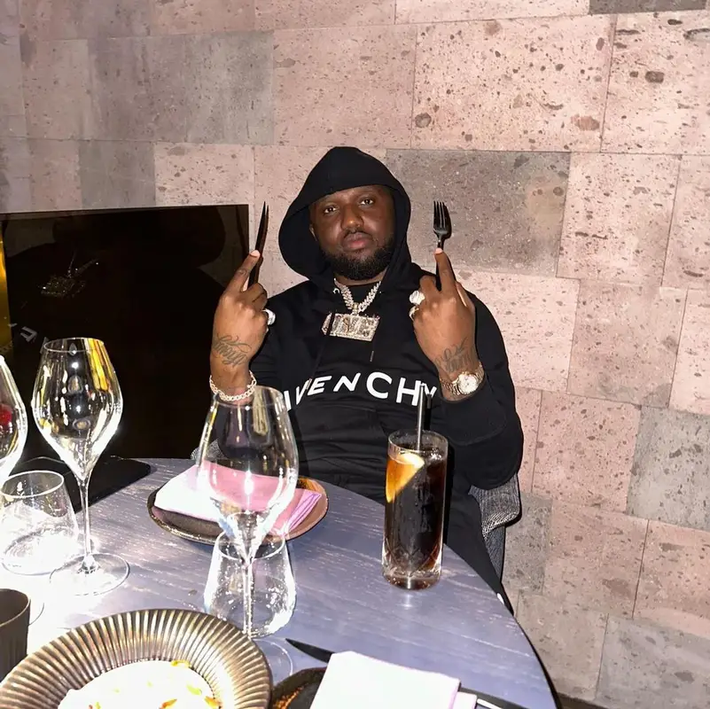 Headie One outfit in Givenchy and Jordan, 2022