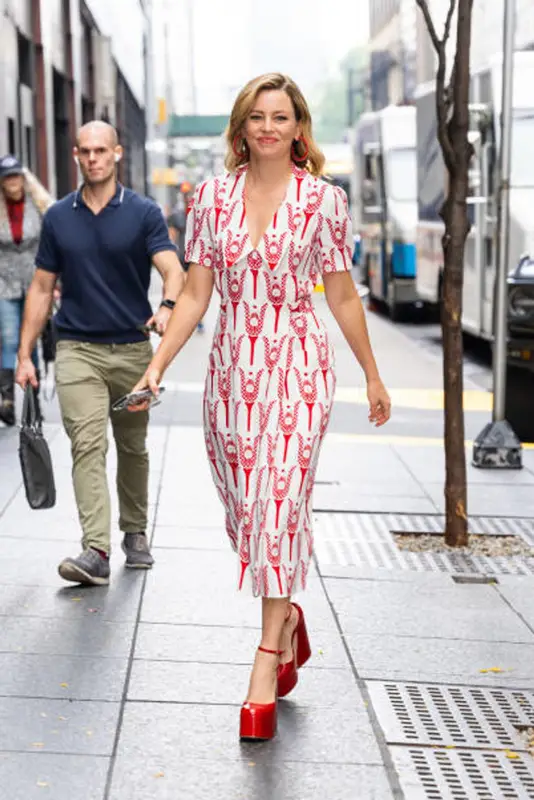 Elizabeth Banks outfit in Alison Lou, Miu Miu, and Le Silla, 2022