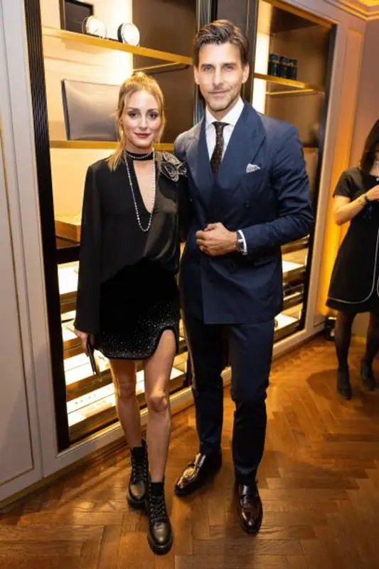 Olivia Palermo outfit in Zara and Gianvito Rossi, 2022