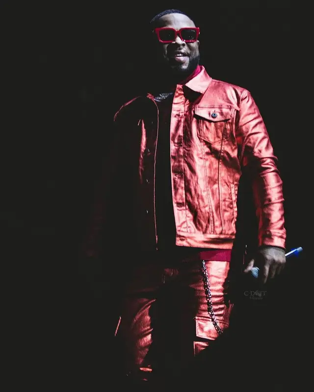 Pleasure P outfit in Valabasas and Off-White, 2022