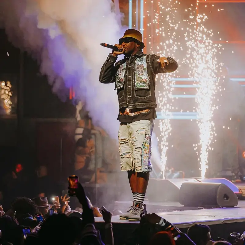 Fabolous outfit in Who Decides War, Jordan, and Chrome Hearts, 2022