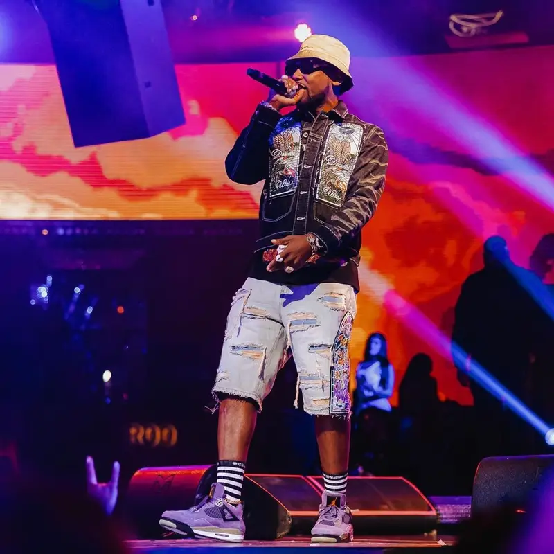 Fabolous outfit in Who Decides War, Jordan, and Chrome Hearts, 2022