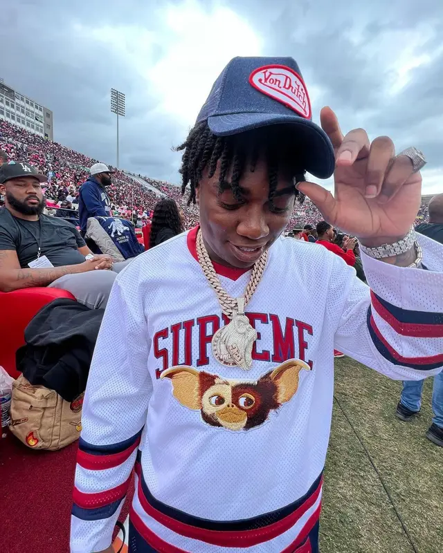 Fredo Bang outfit in Supreme, Bape, and Von Dutch, 2022