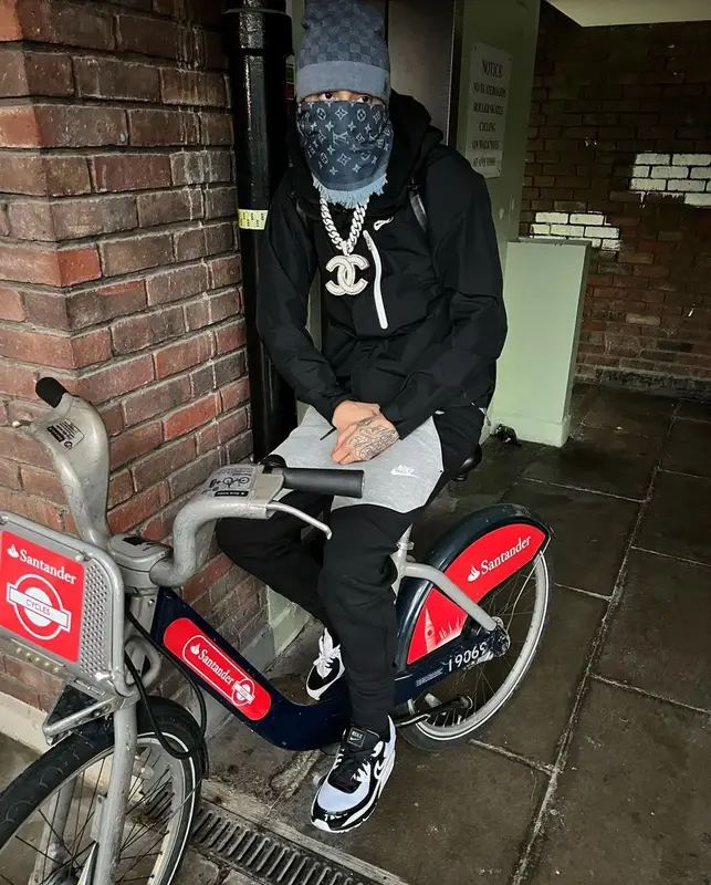 Central Cee outfit in Nike and Louis Vuitton, 2022