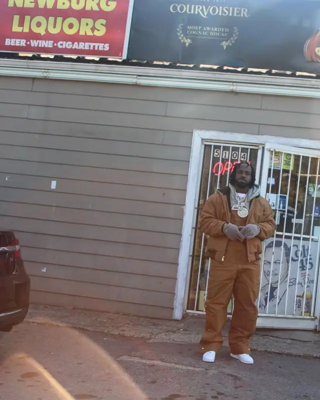 EST Gee outfit in Carhartt and Nike, 2022
