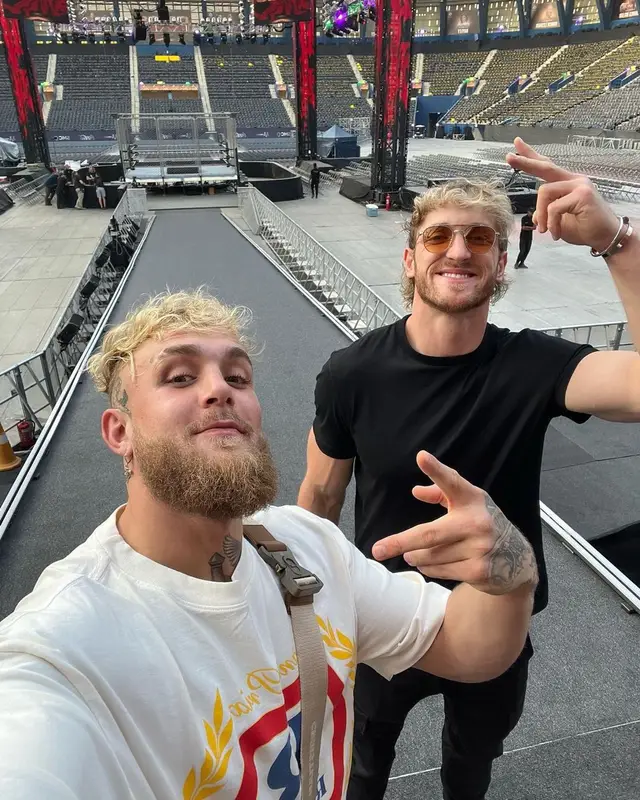 Jake Paul outfit in Rhude, Kenzo, and Dior, 2022