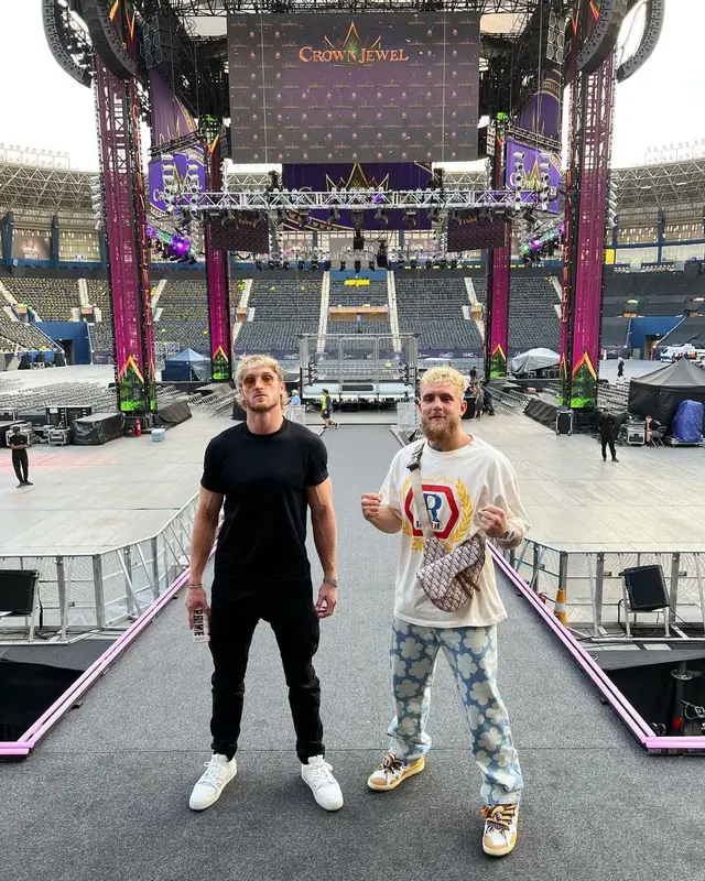 Jake Paul outfit in Rhude, Kenzo, and Dior, 2022
