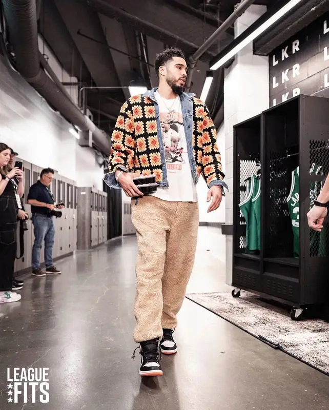 Jayson Tatum outfit in Brand Seen, Mnml, and Nike, 2022