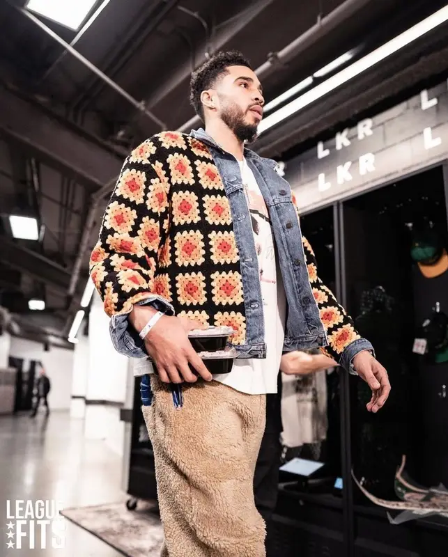 Jayson Tatum outfit in Brand Seen, Mnml, and Nike, 2022