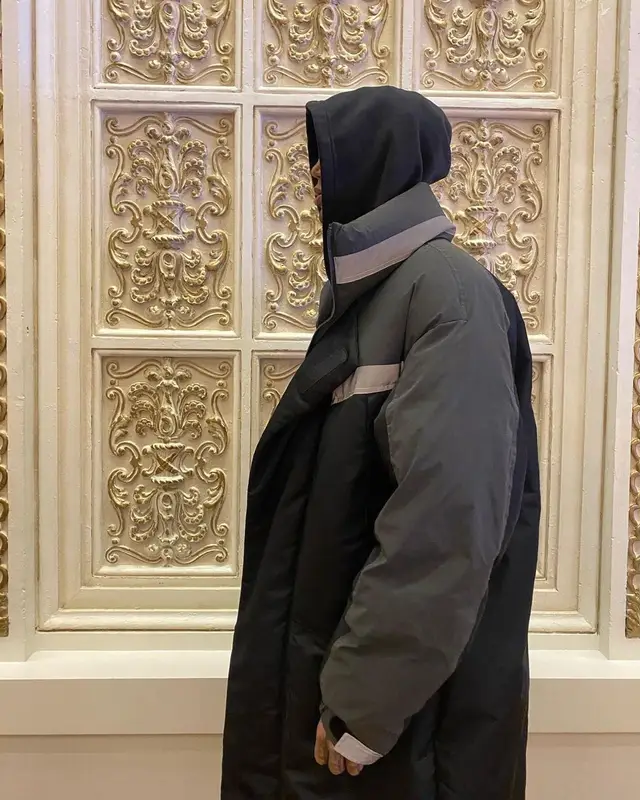 Kid Buu outfit in Yeezy, Balenciaga, and GAP, 2022